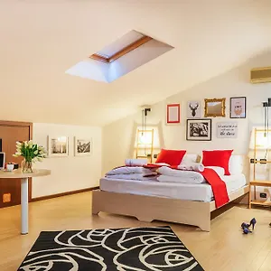  Bed & Breakfast Bluamaranto Italia