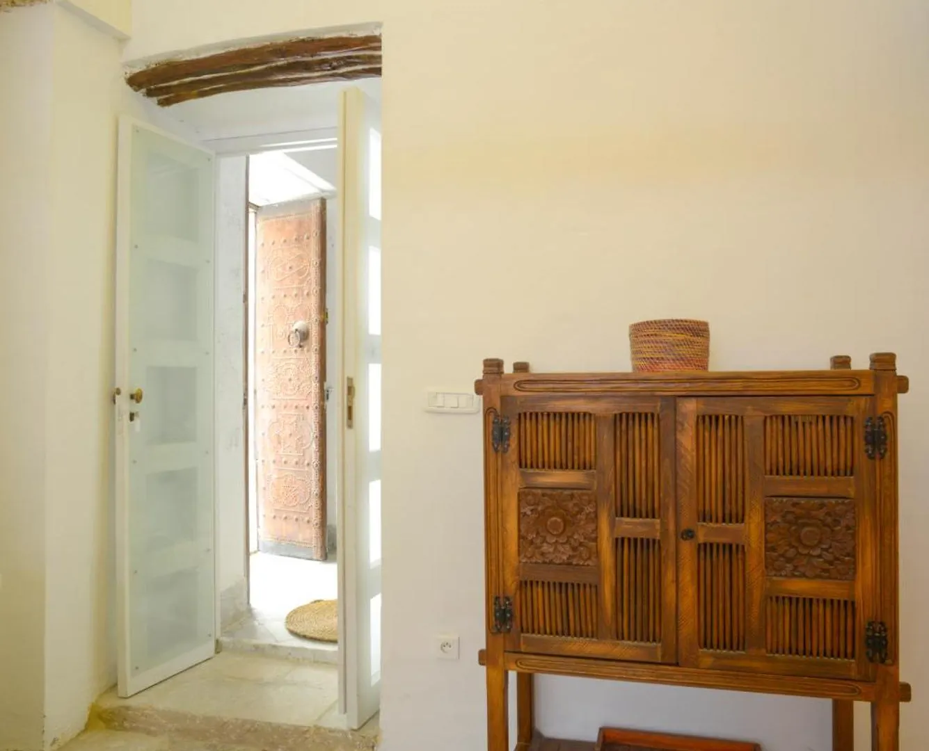 La Chambre Bleue Tunis 2*,  Tunisia