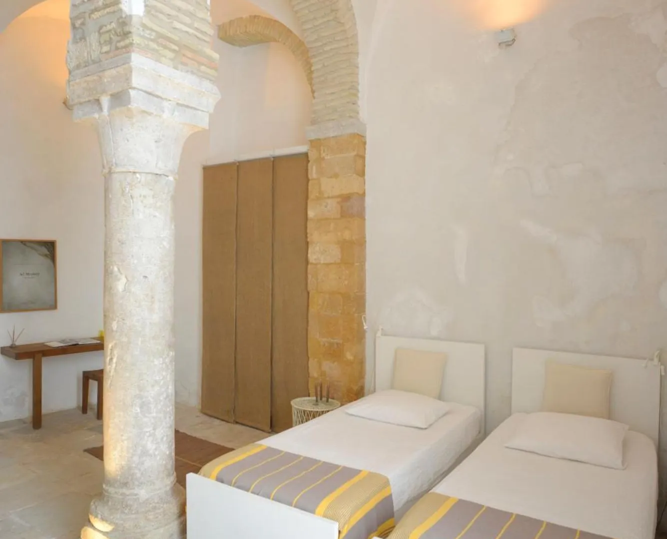La Chambre Bleue Tunis 2*,
